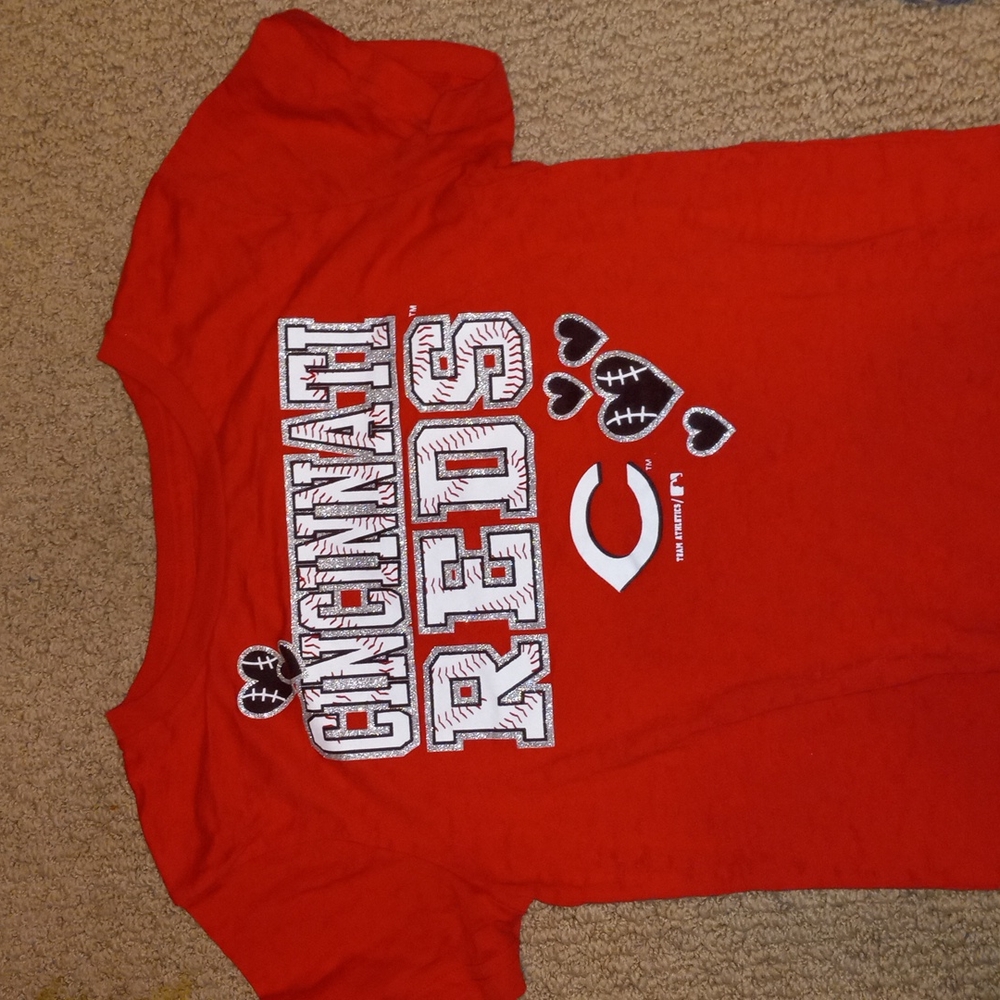 Girls Cincinnati Reds t shirt